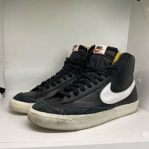 Nike Blazer Mid ‘77